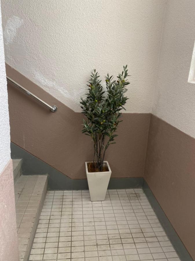 Takemura Building 302 *